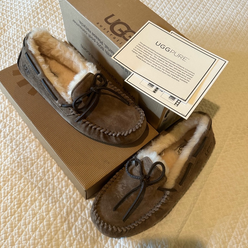UGG Brown Slippers with Cream Lining